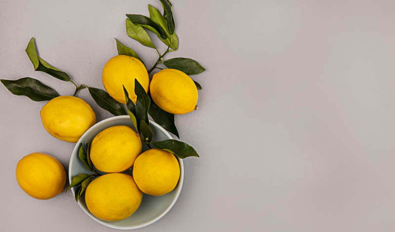 Wer Limoncello selber machen will, sollte dringend auf gute Qualität bei den Zitronen achten