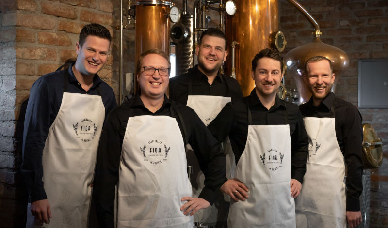 Die fünf Freunde hinter Gin FIOR: v.l.: Bernhard Aichinger, Tobias Luger, Patrick Schoyswohl, Michael Raberger und Christian Brunner