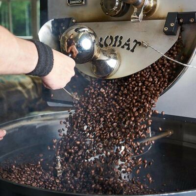 Kaffeeglück - 3x Craft Kaffee von Indie Roasters (1x Kaffee 4 | 6 + 1x Kaffee 7 | 3 + 1x Kaffee 10 | 0) Beauty Shot