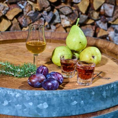 Liqueur Original Dresden Rosemary Pear Liqueur