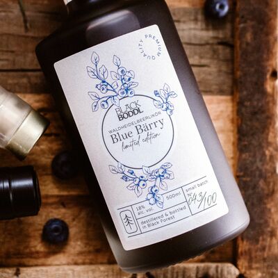 Blue Bärry  - Waldheidelbeer Gin Likör 3