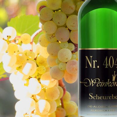 Scheurebe de-alcoholized white wine